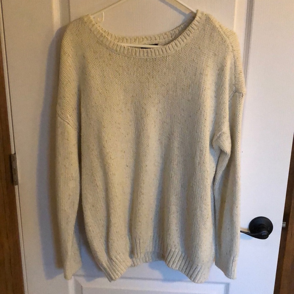 American Eagle Cream Sweater w Gold Specs - Picture 1 of 2